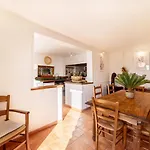 Villa La *